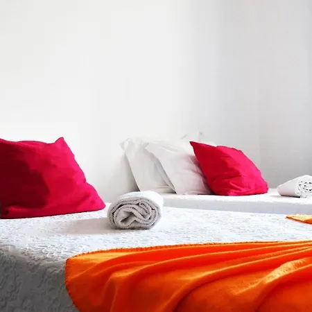 Hostel Ria Alvor *