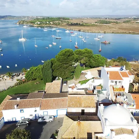 Ria Alvor Vandrerhjem