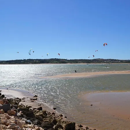 Ria Alvor Vandrerhjem *